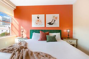 Lively 4BR Condo Steps to French Quarter Unit 518