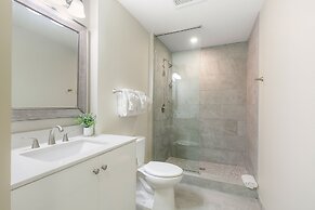 Lively 4BR Condo Steps to French Quarter Unit 518