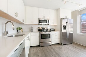 Lively 4BR Condo Steps to French Quarter Unit 518