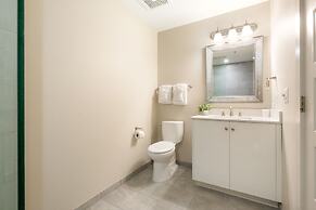 Lively 4BR Condo Steps to French Quarter Unit 518