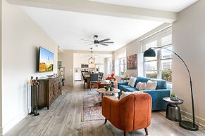Lively 4BR Condo Steps to French Quarter Unit 518
