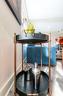 Lively 4BR Condo Steps to French Quarter Unit 518