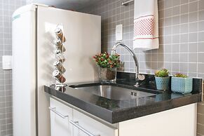 Estúdio Aconchegante, Metrô, Piscina, Sauna, AC