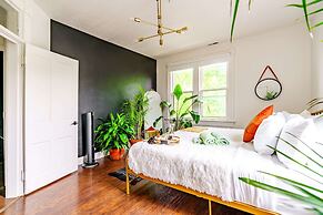 NEW Luxe Pet Friendly Free Parking Downtown