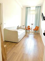 Lexie Suites Guesthouse