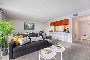 Amazing Condo with Pool & Ocean Views