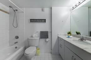 Amazing Condo with Pool & Ocean Views