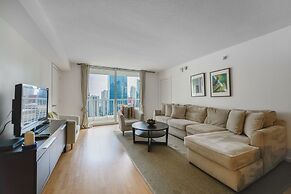 Stunning Condo on 31st Floor