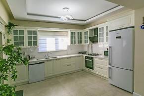 Paradise Town Villa Sillyon