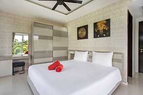 Spacious Tri-Level Pool Villa Dragon C