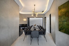 Je Ne Sais Quoi Seminyak