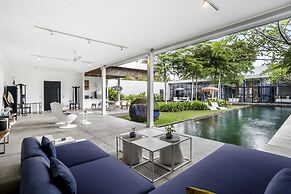 Loft Volcano by Alfred in Bali