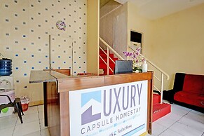 SPOT ON 92980 Luxury Capsule Homestay