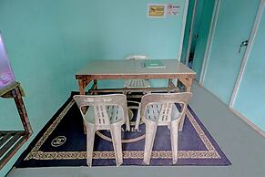 SPOT ON 92985 Mitra HomestayNearTempat Makan Pagi Sore Nohil