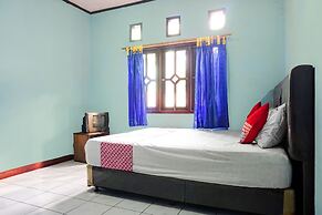 OYO 92997 Villa Hj Karnadi