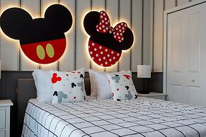 Luxurious Home w Theme Beds Private Pool