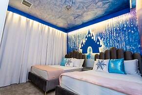 Luxurious Home w Theme Beds Private Pool