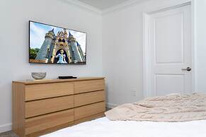 Luxurious Home w Theme Beds Private Pool