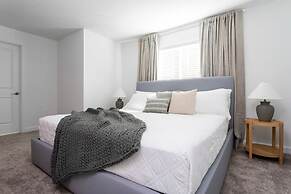 Luxurious Home w Theme Beds Private Pool