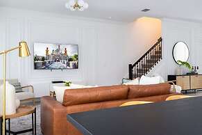 Luxurious Home w Theme Beds Private Pool