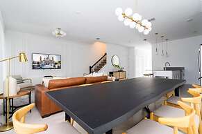 Luxurious Home w Theme Beds Private Pool