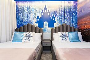 Luxurious Home w Theme Beds Private Pool