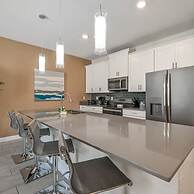 Magical Retreat - A Spacious Villa 10 min From Disney