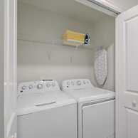 Magical Retreat - A Spacious Villa 10 min From Disney