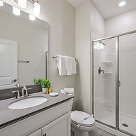 Magical Retreat - A Spacious Villa 10 min From Disney