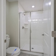 Magical Retreat - A Spacious Villa 10 min From Disney