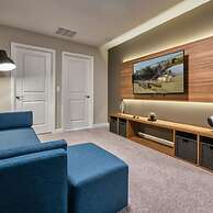 Super Spacious Near Disney With Private Pool