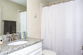 6BR Home Prime Location