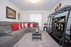 6BR Home Prime Location