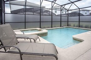 6BR Home Prime Location