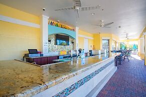 Central Elegance-spacious Beautifully Decor Condo