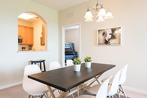 Central Elegance-spacious Beautifully Decor Condo