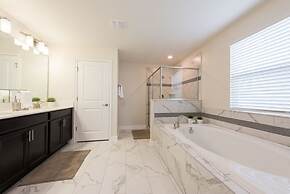 Private Pool Modern Elegance Ideal Locale