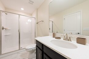 Private Pool Modern Elegance Ideal Locale