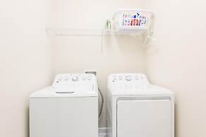 Private Pool Modern Elegance Ideal Locale