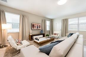 Private Pool Modern Elegance Ideal Locale