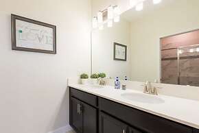 Private Pool Modern Elegance Ideal Locale