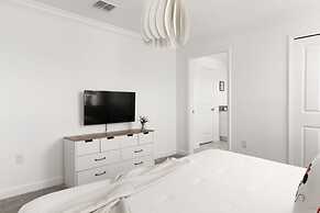 Charming Mickey-themed Home Prime Location