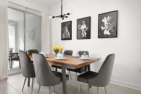 Charming Mickey-themed Home Prime Location