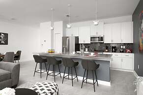 Charming Mickey-themed Home Prime Location