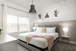 Charming Mickey-themed Home Prime Location