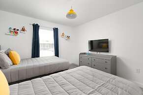 Charming Mickey-themed Home Prime Location