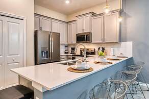 Chic Golf-view Condo - Simply Amazing