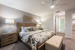 Chic Luxury Haven - Unforgettable Retreat