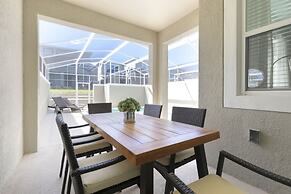 Chic Modern Home- Mickey Star Wars Magic