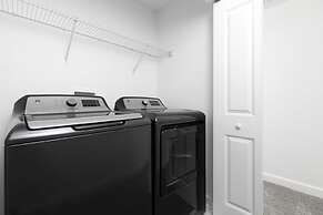 Chic Modern Home- Mickey Star Wars Magic